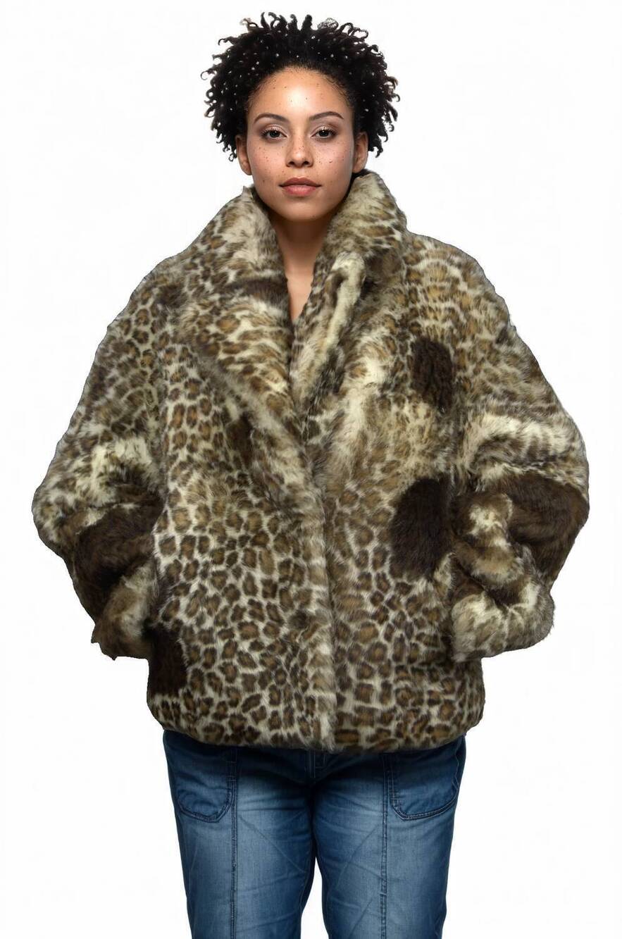 NEW LUSSO BENI stride teddy coat in leopard